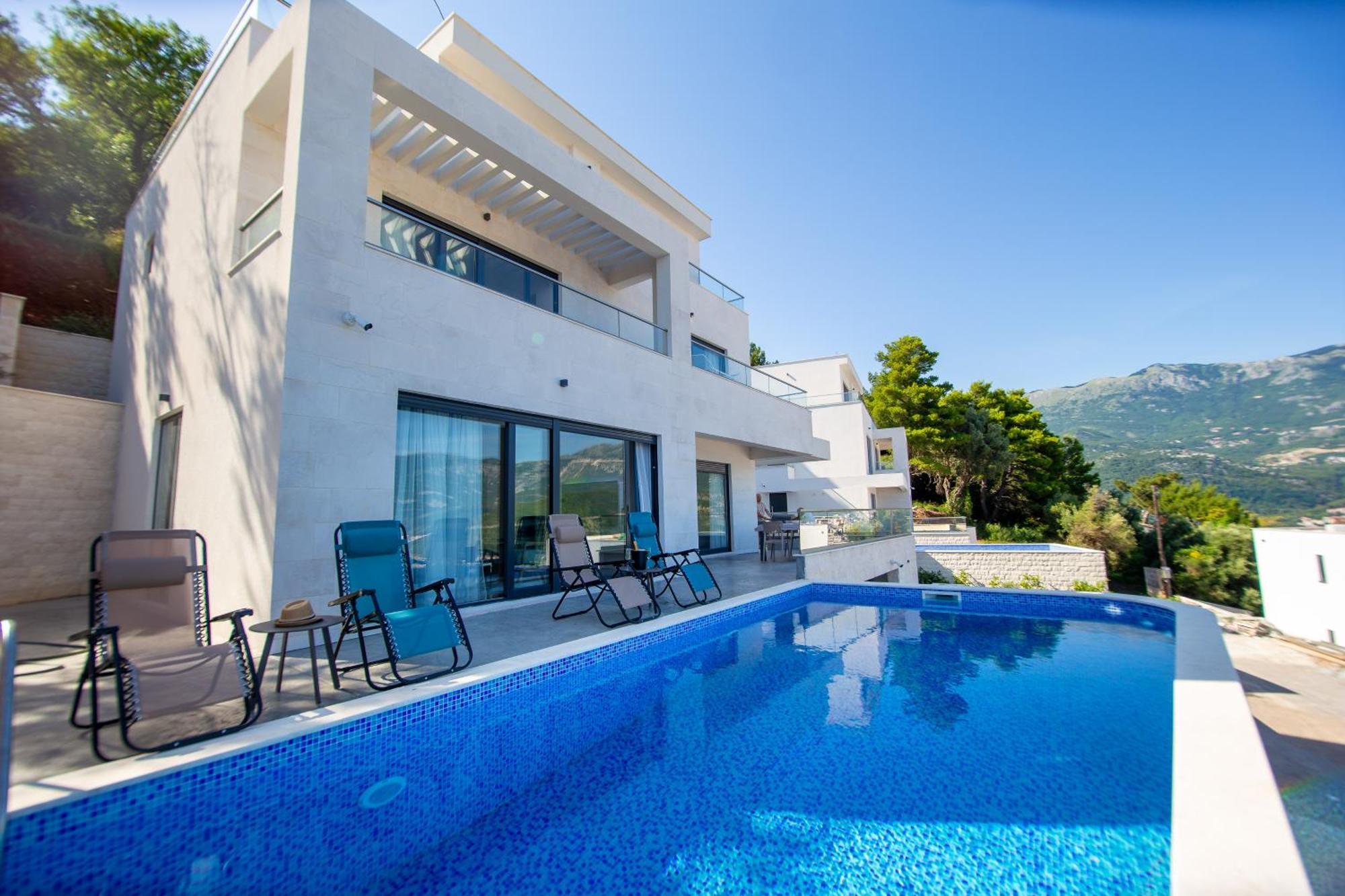 Willa Maya Budva